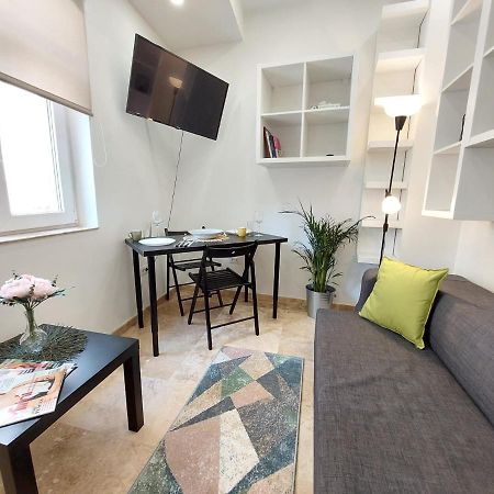 Sweet Dreams Suites Lovely Duplex Universitate Букурещ Екстериор снимка