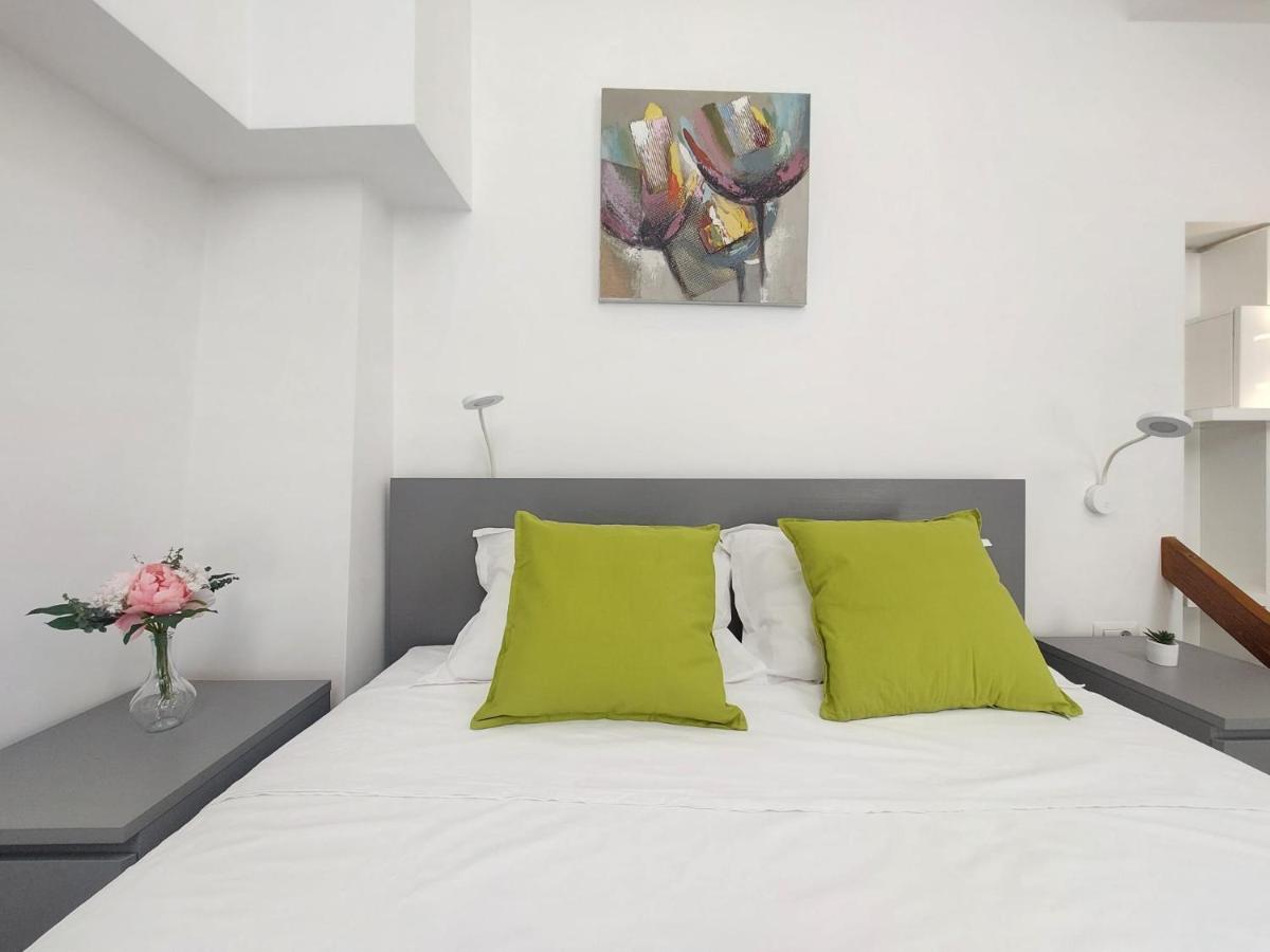 Sweet Dreams Suites Lovely Duplex Universitate Букурещ Екстериор снимка