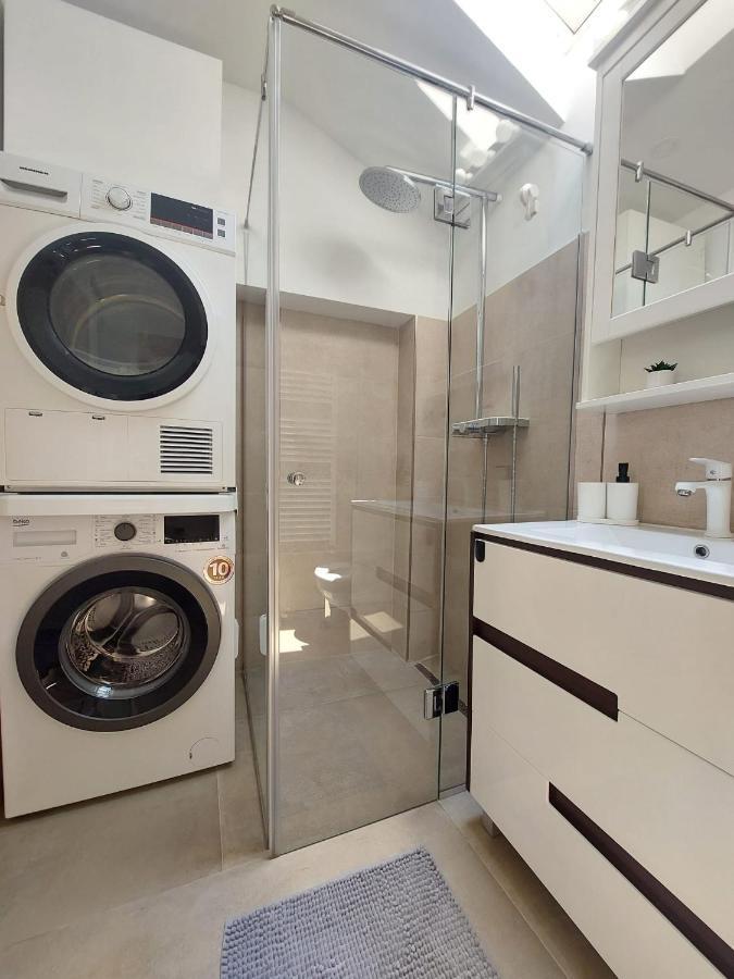 Sweet Dreams Suites Lovely Duplex Universitate Букурещ Екстериор снимка