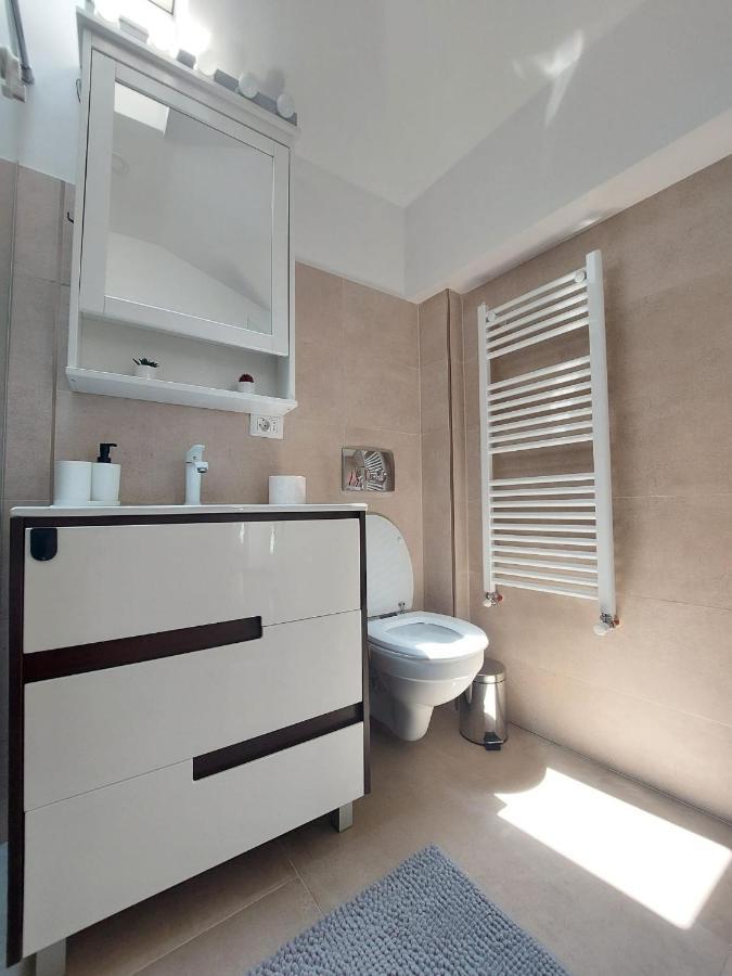 Sweet Dreams Suites Lovely Duplex Universitate Букурещ Екстериор снимка